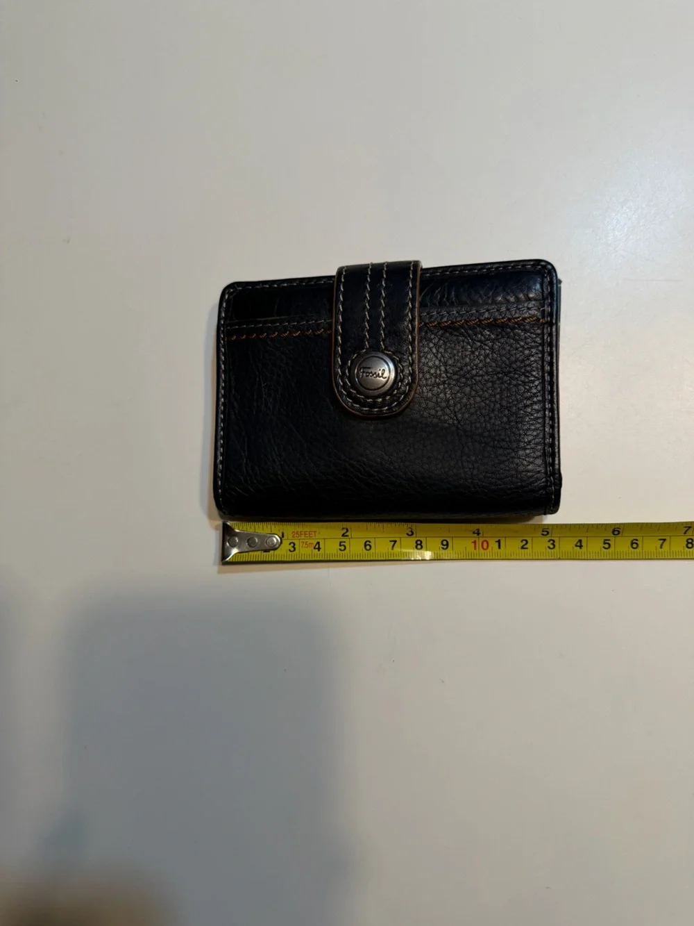vintage Fossil black leather snap-closure wallet